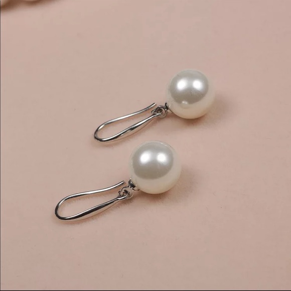 Shell pearls - Picture 3 of 7